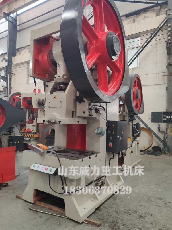 200噸機械沖床圖片